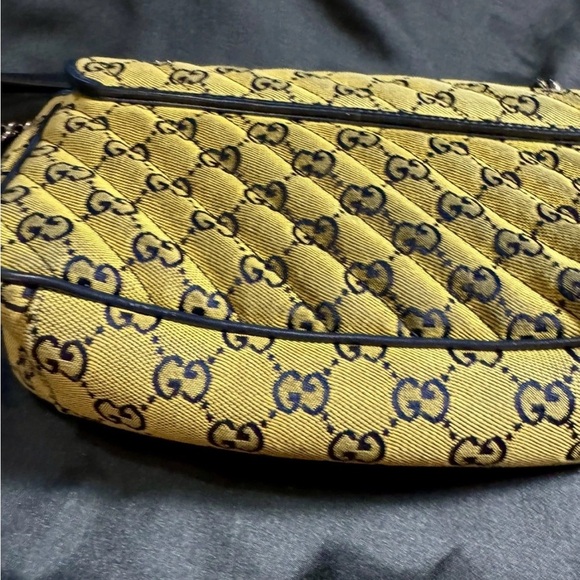 Gucci Marmont Women's Shoulder Bag - Picture 5 of 15